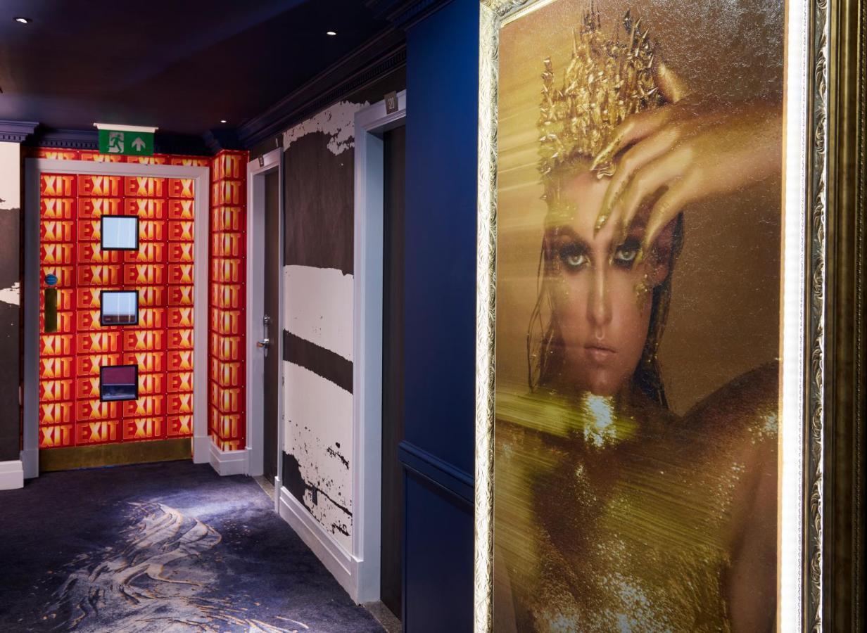 Nyx Hotel London Holborn By Leonardo Hotels Esterno foto The entrance to the nightclub