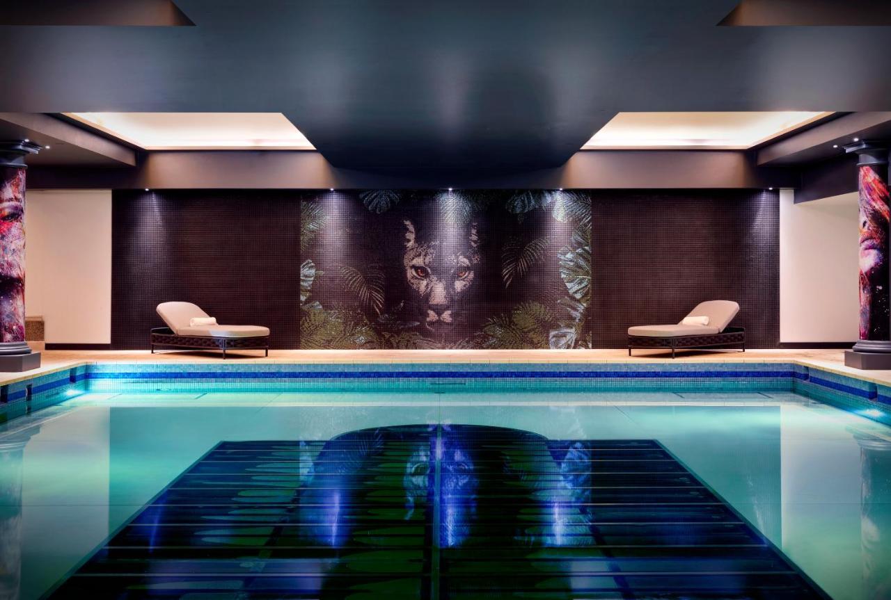 Nyx Hotel London Holborn By Leonardo Hotels Esterno foto The spa at the Mandarin Oriental, Hong Kong