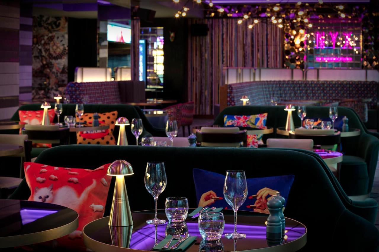 Nyx Hotel London Holborn By Leonardo Hotels Esterno foto The Ivy Club