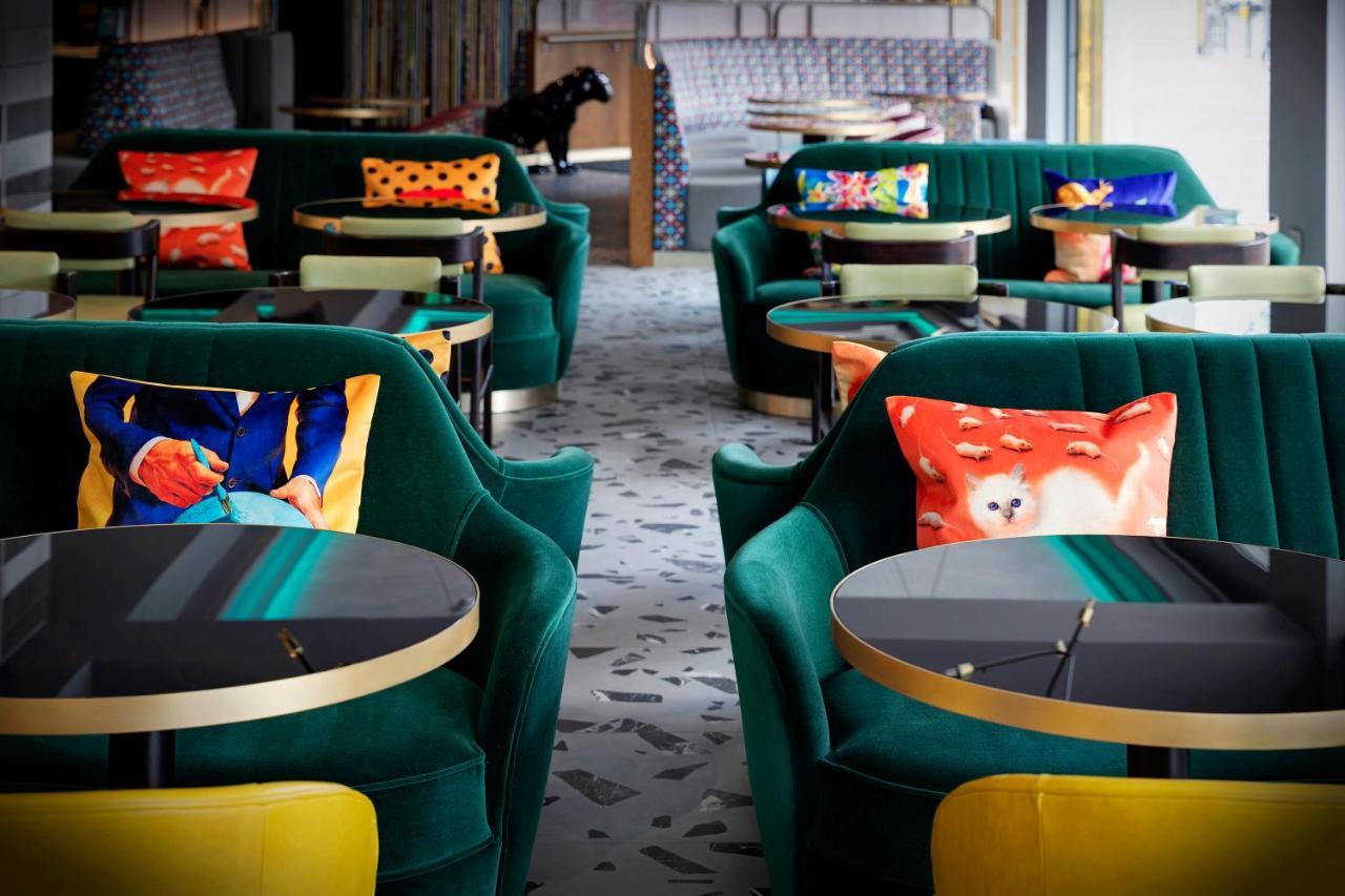 Nyx Hotel London Holborn By Leonardo Hotels Esterno foto The interior of the restaurant