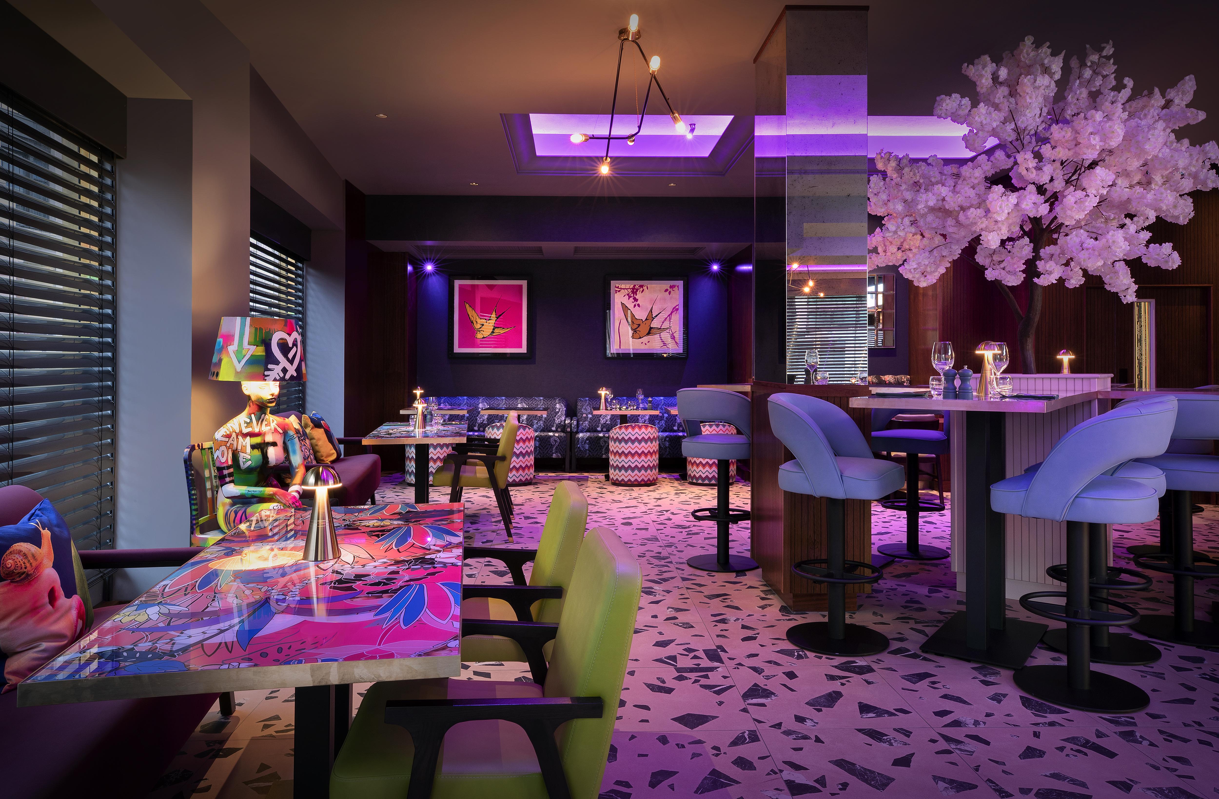 Nyx Hotel London Holborn By Leonardo Hotels Esterno foto The interior of the restaurant