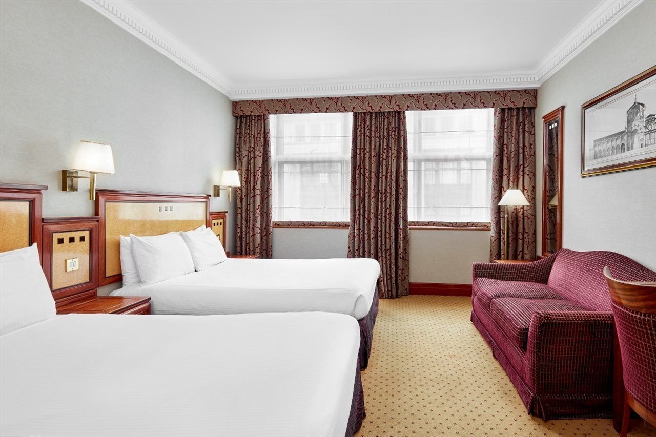 Nyx Hotel London Holborn By Leonardo Hotels Esterno foto A room at the hotel